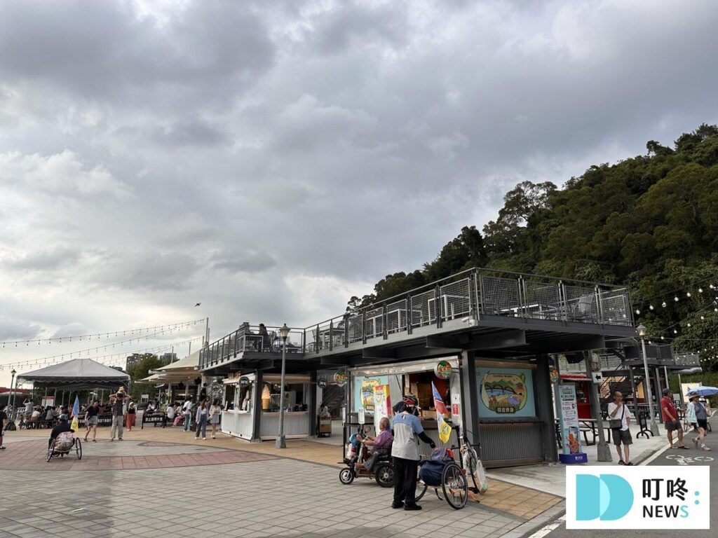 【關渡碼頭貨櫃市集】台北最新市集開箱!營業時間、交通、美食一次看! 關渡碼頭貨櫃市集_攤位