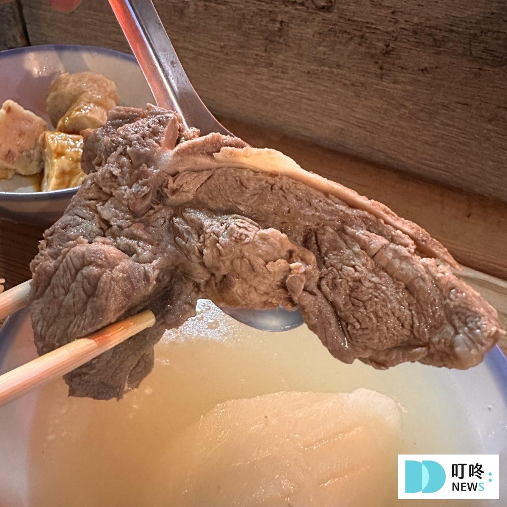 灶頂原汁排骨湯高麗菜飯_排骨