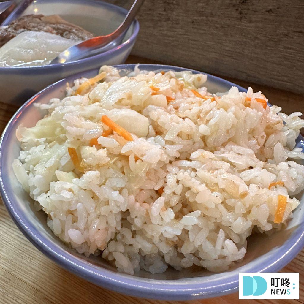 灶頂原汁排骨湯高麗菜飯_高麗菜飯