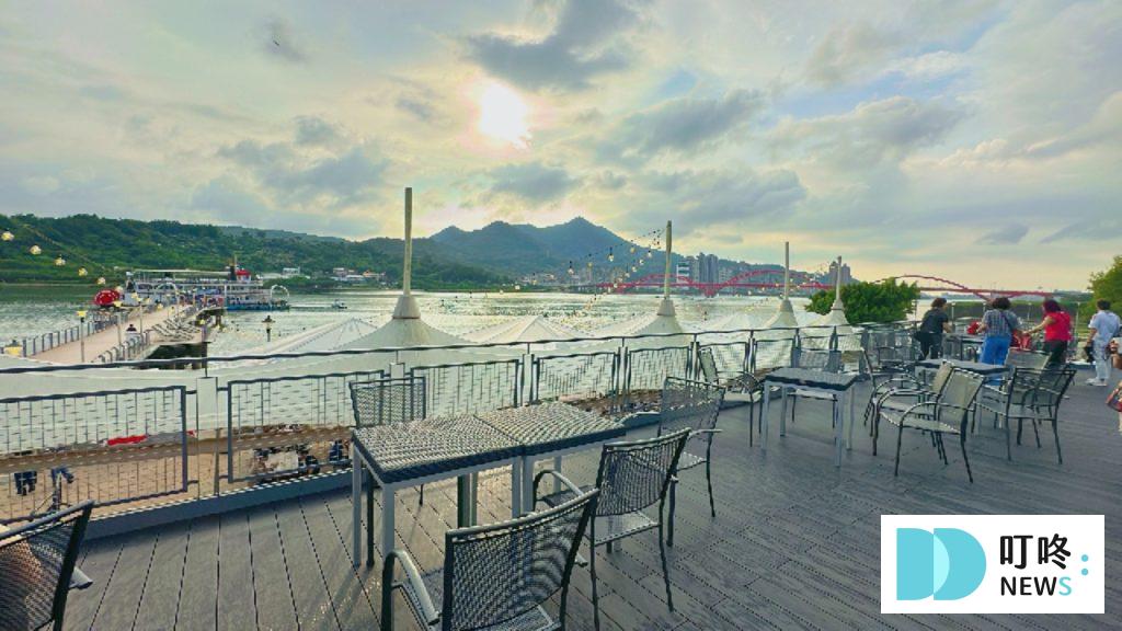 關渡碼頭貨櫃市集_用餐區