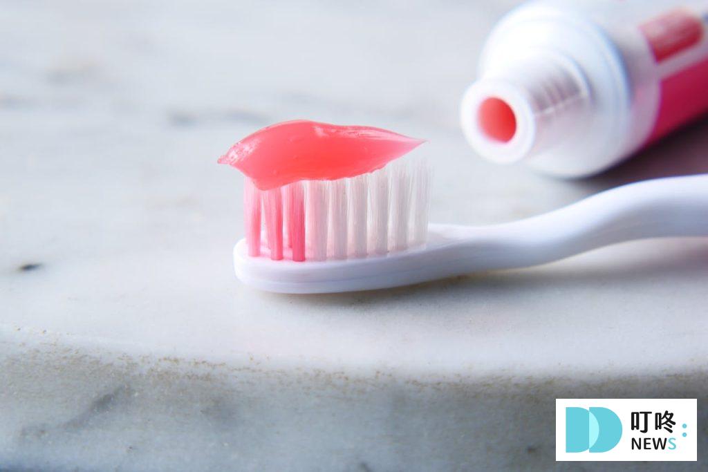 牙膏推薦評比:網友實證有效!10款抗敏感、護齦、美白牙膏排行榜 叮咚News|分享新奇與樂趣