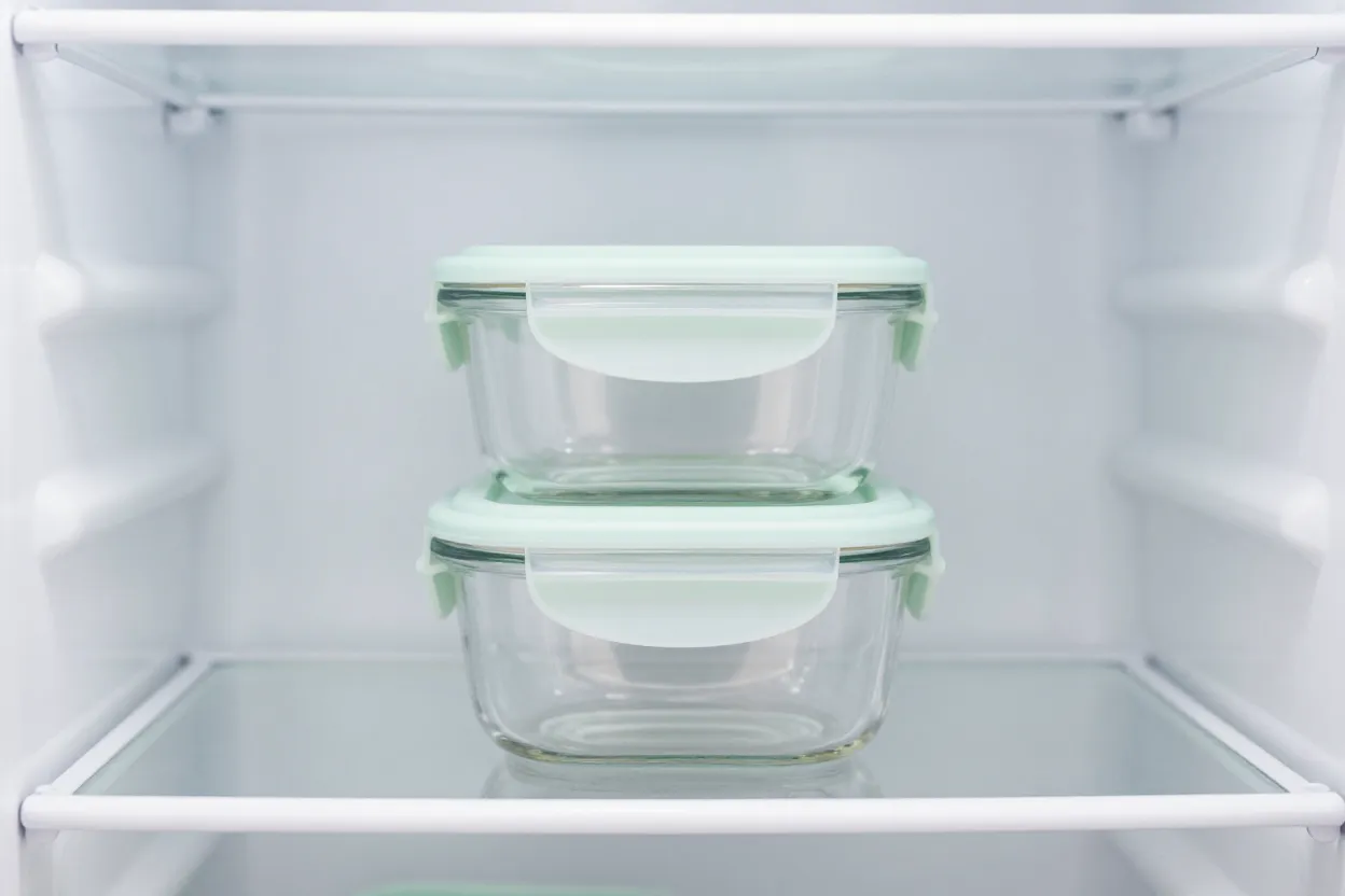 貓主食罐推薦【2026】|主食罐副食罐差在哪?成分怎麼讀?新手貓奴選購指南 貓主食罐-開罐後冷藏保存示意